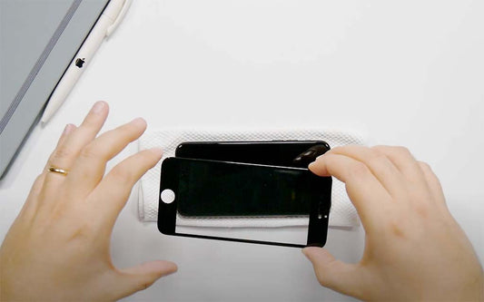 Comment poser une protection d'écran 3D intégrale en verre trempé sur iPhone 6/6S, 7, 8, SE 2020 et modèles Plus