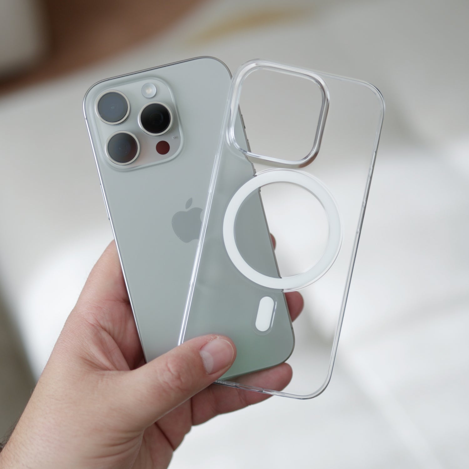 Coque PHANTOM S pour iPhone 16, Plus, Pro, Pro Max de ShopSystem - Transparente et ultra fine