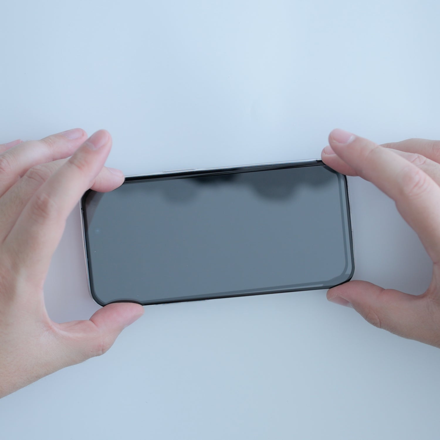 Comment installer et poser une protection d'écran en verre trempé 3D sur iPhone 15