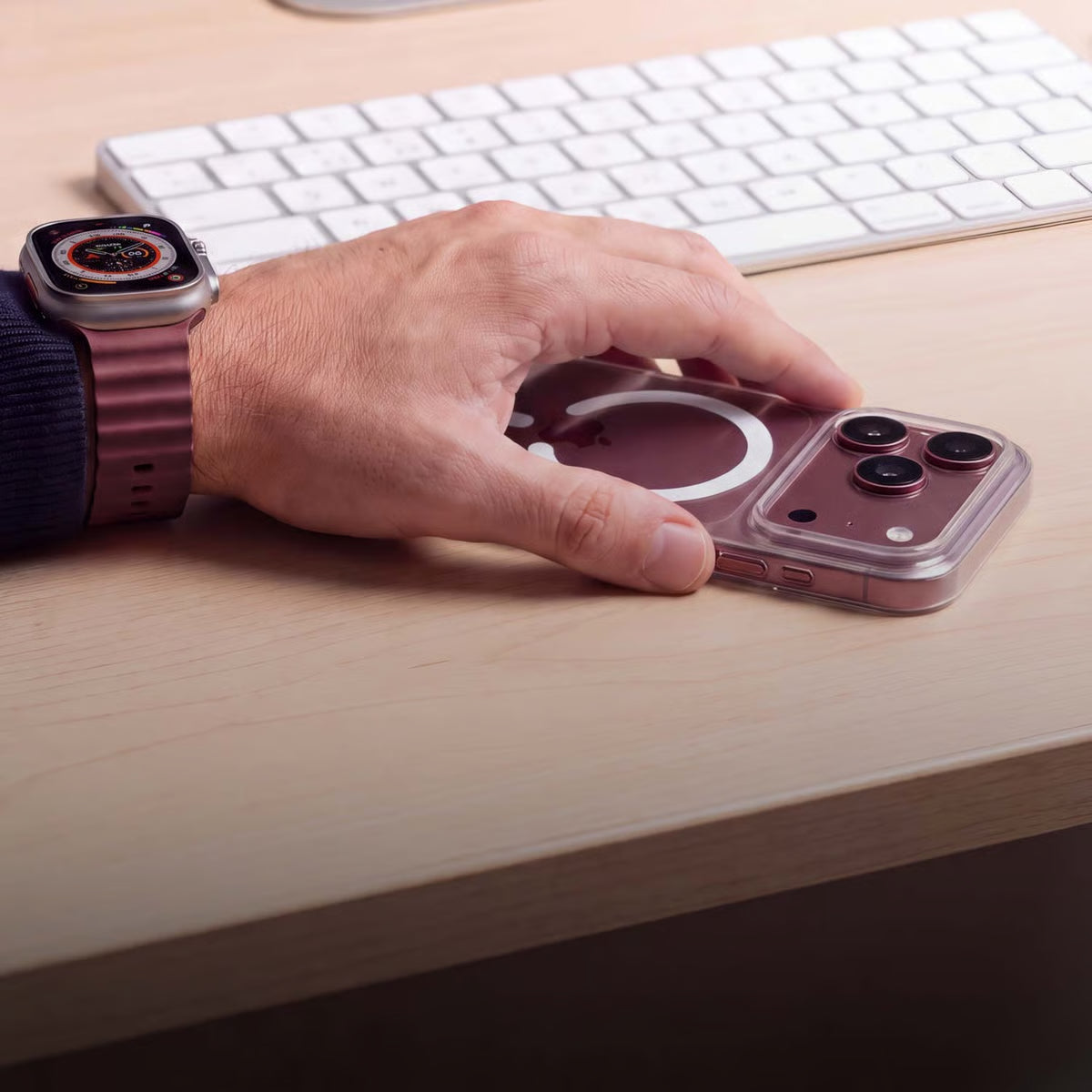 Coque PHANTOM S MagSafe sur un iPhone